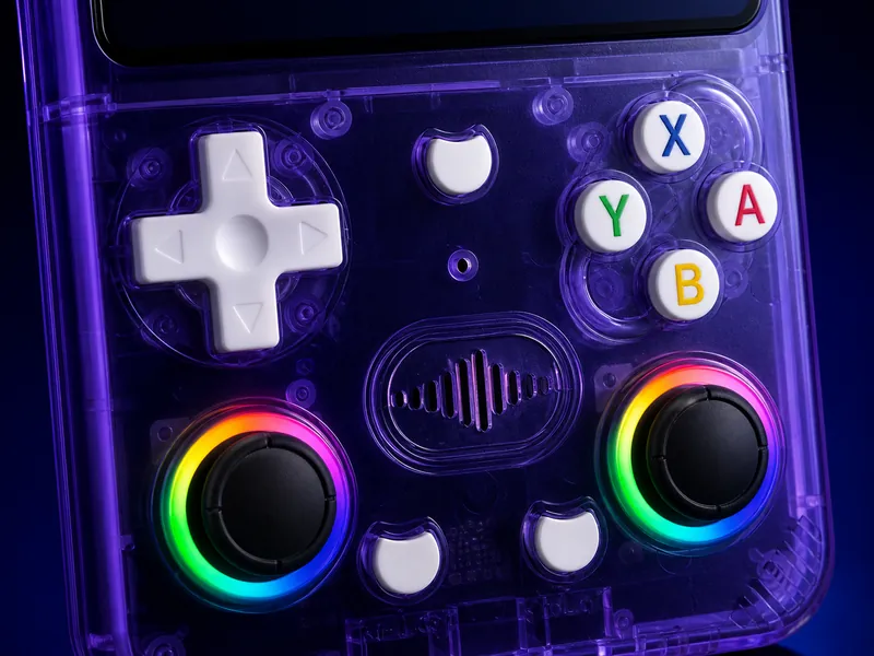 OEM / ODM F-22Ultra D-pad colored buttons and RGB joystick details